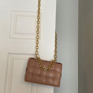 Cream chain strap purse